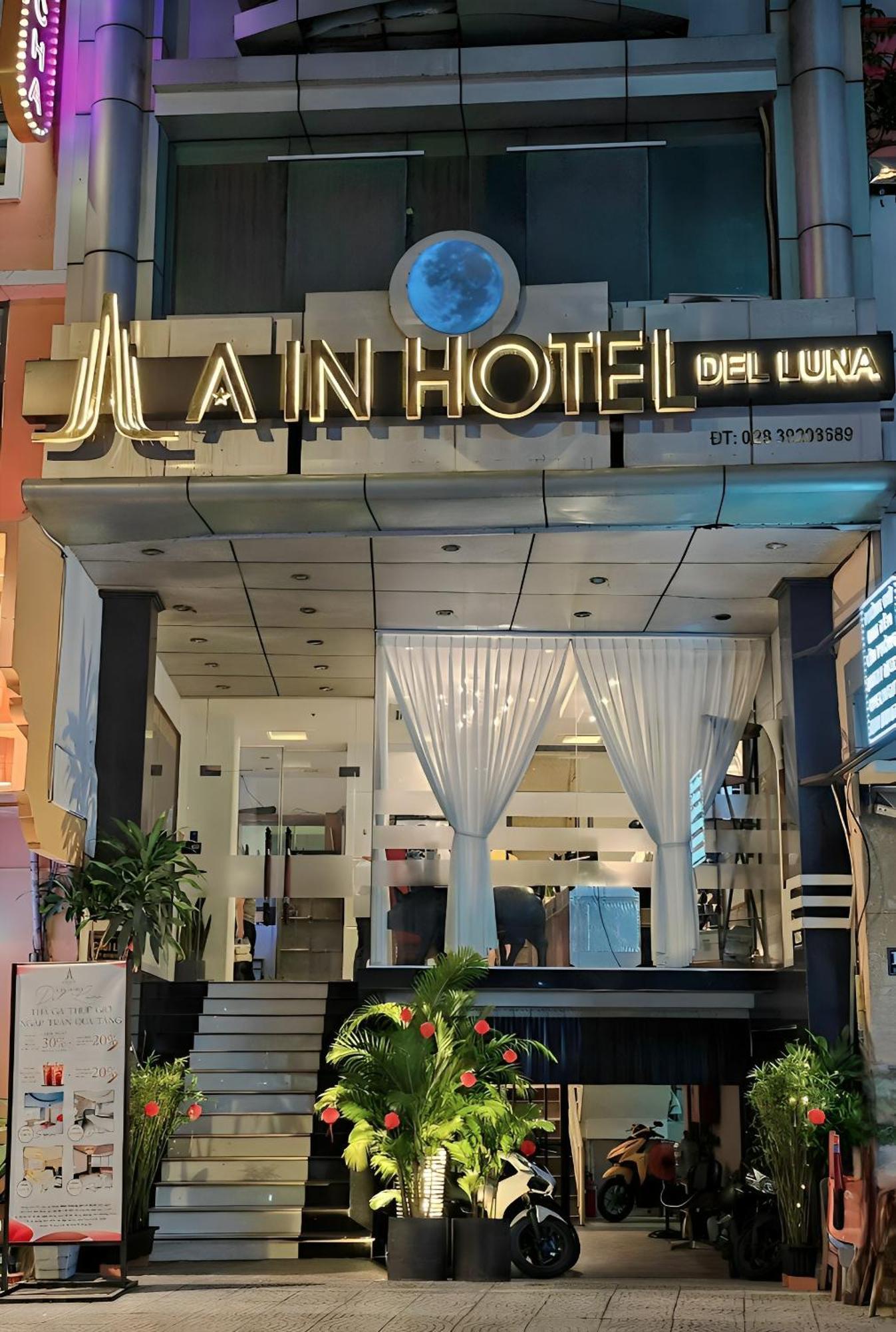 A In Hotel Del Luna Хошимин Экстерьер фото